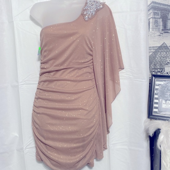 Emerald Sundae Macys Beautiful Dress NEW size M 💃🏻🔥 - Picture 3 of 5